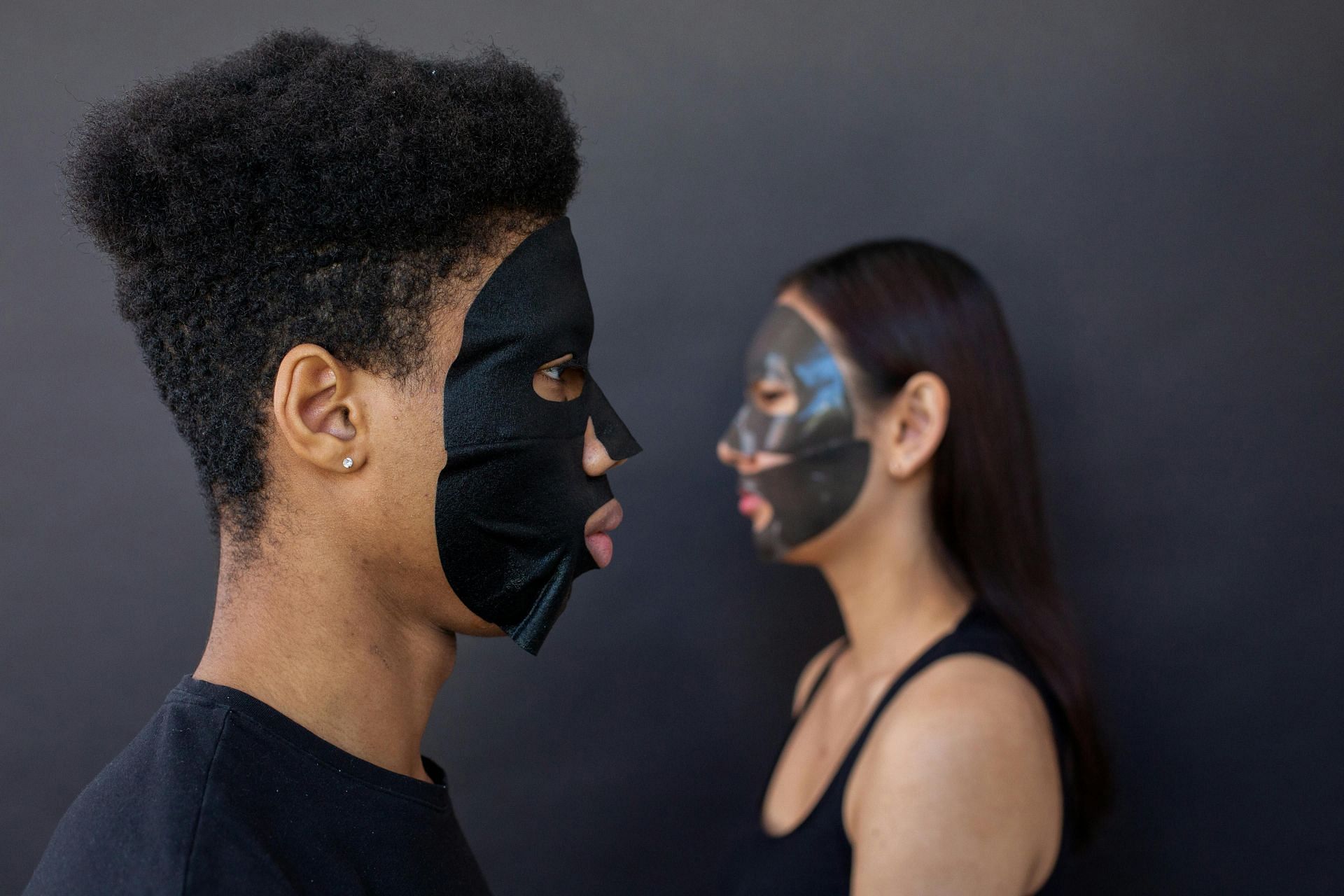 Tips to use a face mask (image sourced via Pexels / Photo by monstera)